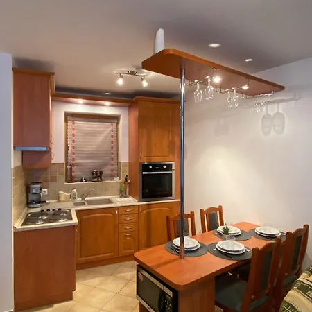 Apartment Napsugar Apartman By Bltn *